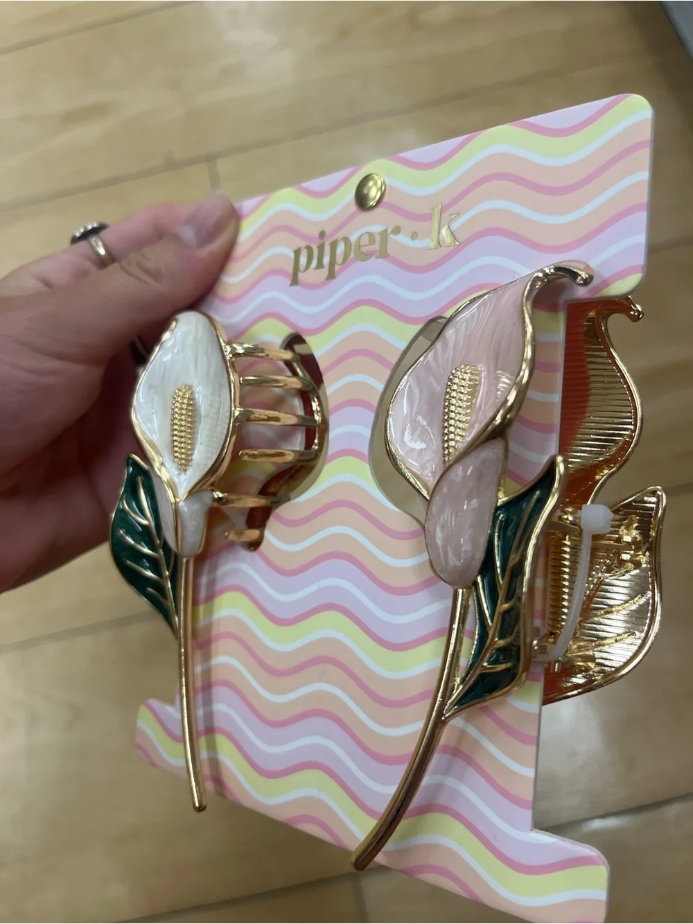 Piper Floral Calla Lily Hair Claw Clip in White and Pink